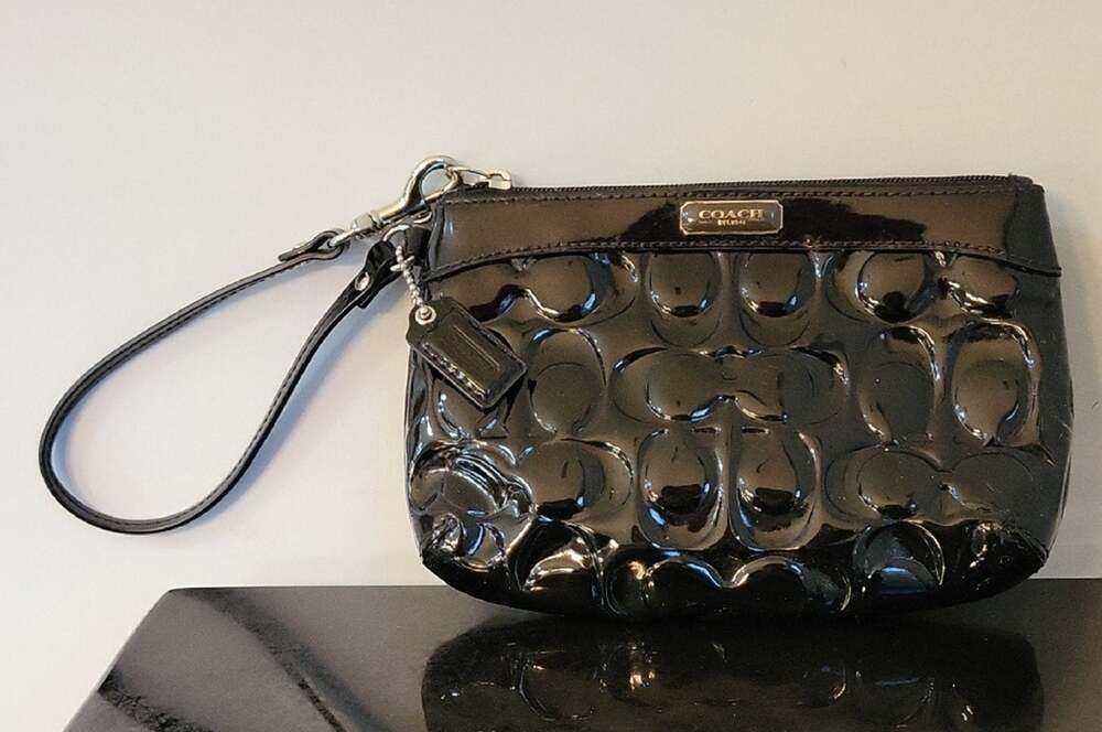 Coach Patent Leather Glossy Signature Black Embossed Wristlet 7 X 5 EUC